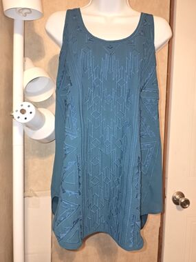 Mossimo Supply Co. Teal Embroidered Tank Top